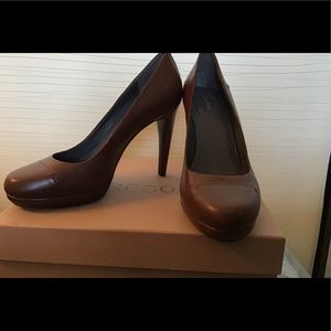 Calvin Klein Blythe Brown Pumps